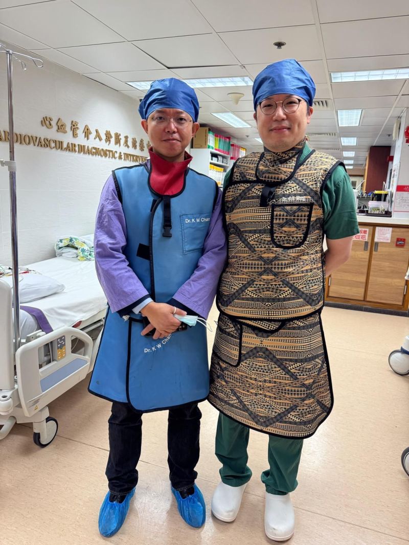 Innovative Imaging in Action: Prof. Lei Song's Visit to Queen Elizabeth Hospital