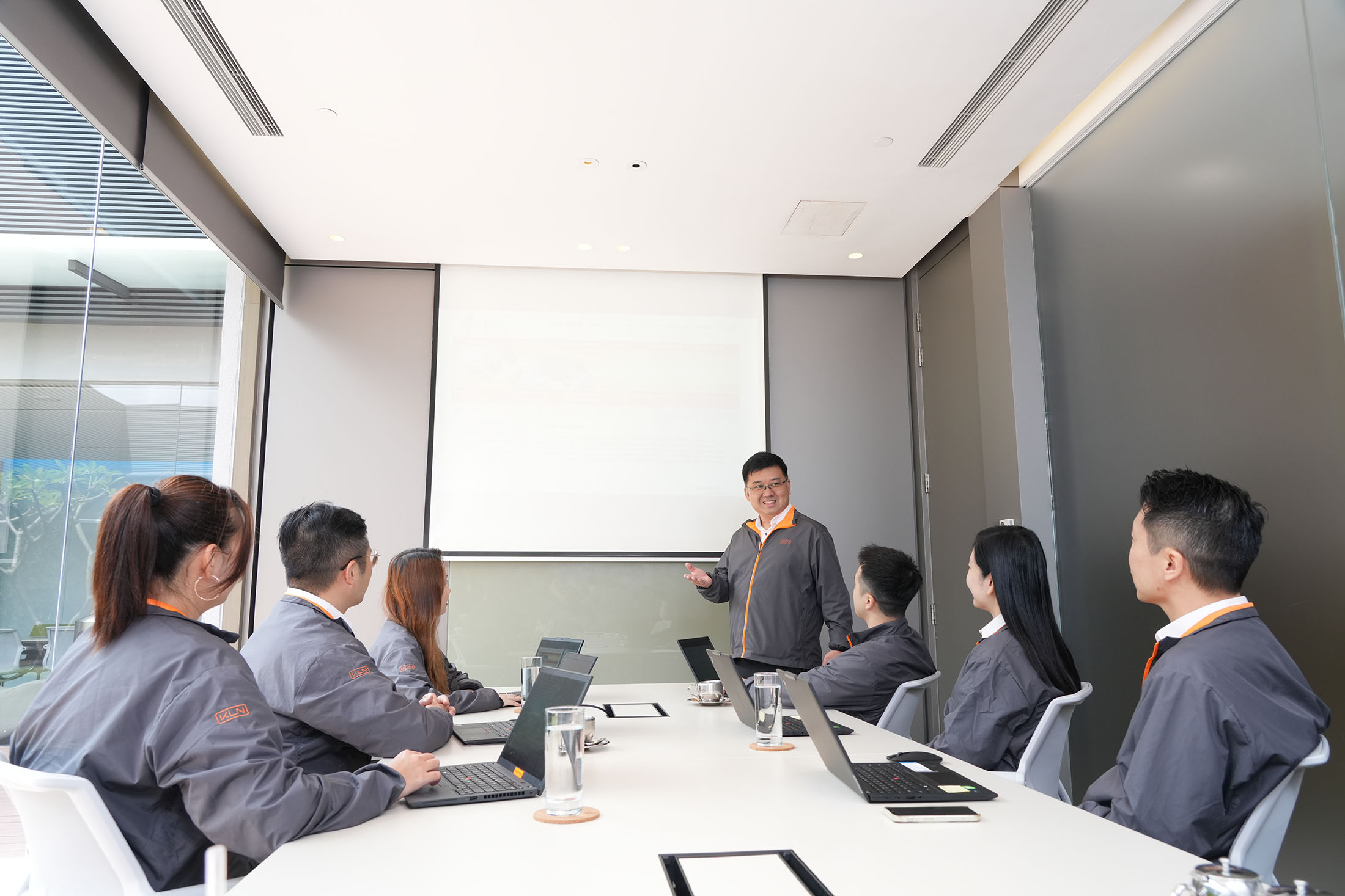 Sales & Marketing